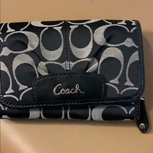 Coach wallet in excellent condition